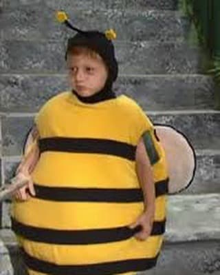 Además de Vecinos, su trayectoria en televisión incluye sus participaciones en La Familia P.Luche y en 'Lola... Érase una vez', consiguió ambos papeles durante 2007.