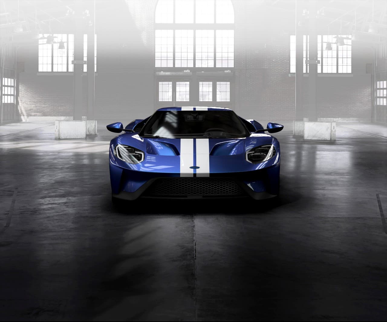 <b>Ford GT </b>
<br>Las entregas del anunciado deportivo de Ford empezaron este año, luego de una minuciosa selección de los compradores, apenas 250 unidades se fabricarán por año, quienes podrán disfrutar de motor V6 EcoBoost de más de 600 caballos de fuerza.
<br>La polémica alrededor del auto no se hizo esperar cuando el fabricante de autos tuvo que
<a href="http://uni.vi/Cdc4100Sbc1" target="_blank"> demandar a John Cena por vender su Ford GT </a>apenas un mes después de haberlo recibido.
<br>
