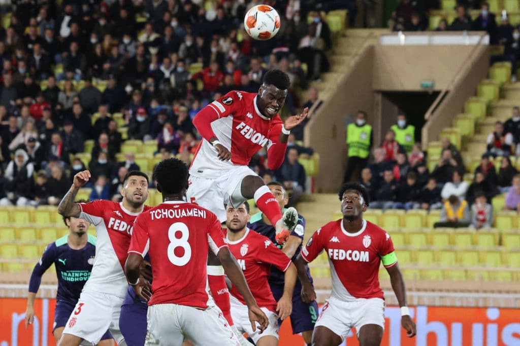 El PSV y AS Monaco se van con empate 0-0 durante jla cuarta fecha en la fase de grups en la UEFA Europa League. El mexicano 'Guti' Galaviz participó los 90 minutos del encuentro.