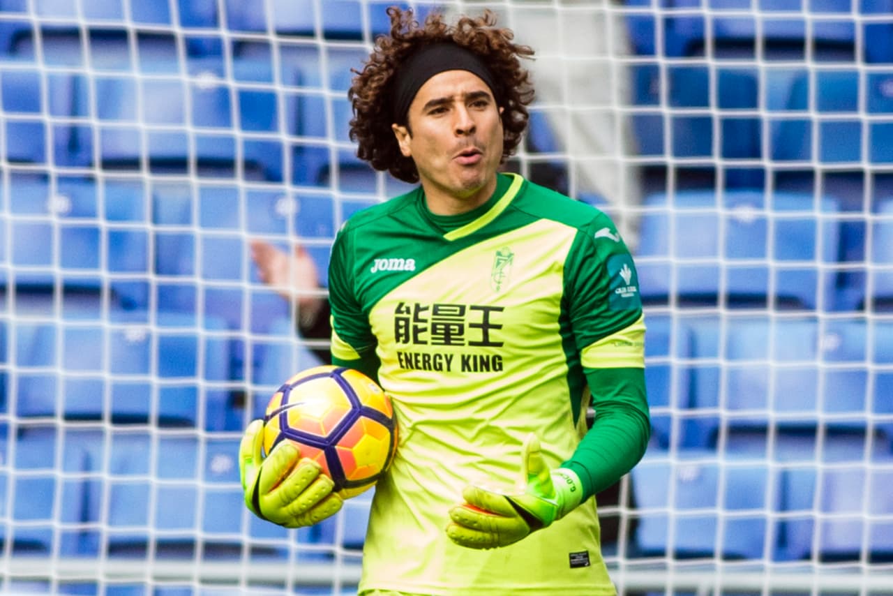 La historia de Guillermo Ochoa fuera de México
