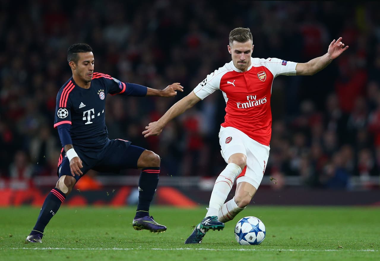 Aaron Ramsey será baja del Arsenal tres semanas por lesión