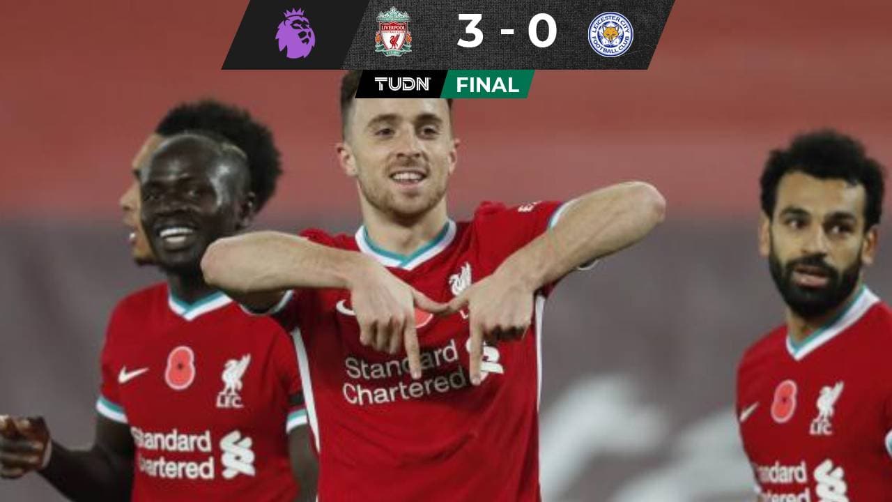 Liverpool venció al Leicester y alcanzó al Tottenham en la Premier