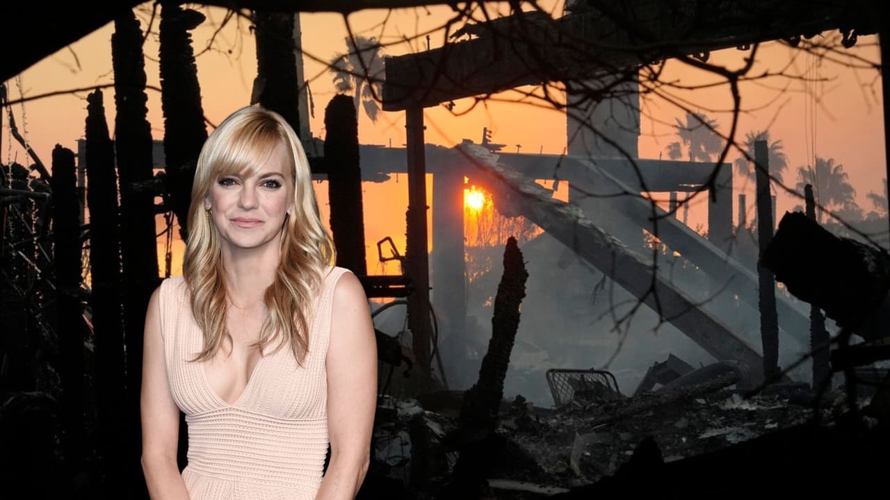 <h3 class="cms-H3-H3" style="box-sizing: border-box; margin-top: 0px; margin-bottom: 0.5rem;"><b>Anna Faris</b></h3>
<br>Varios medios afirman que su residencia de 4,000 pies cuadrados en Pacific Palisades se quemó hasta los cimientos, aunque hasta el momento la actriz no se ha pronunciado al respecto.
<br>