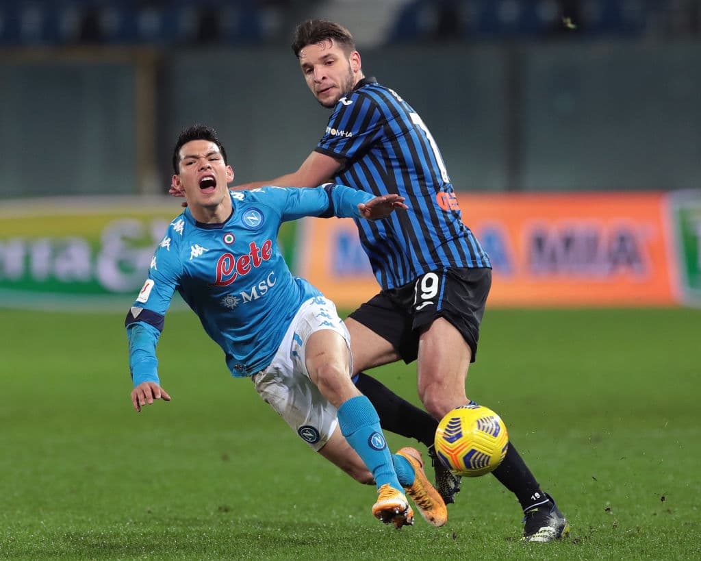 El 'Chucky' Lozano es de los jugadores que más faltas reciben.