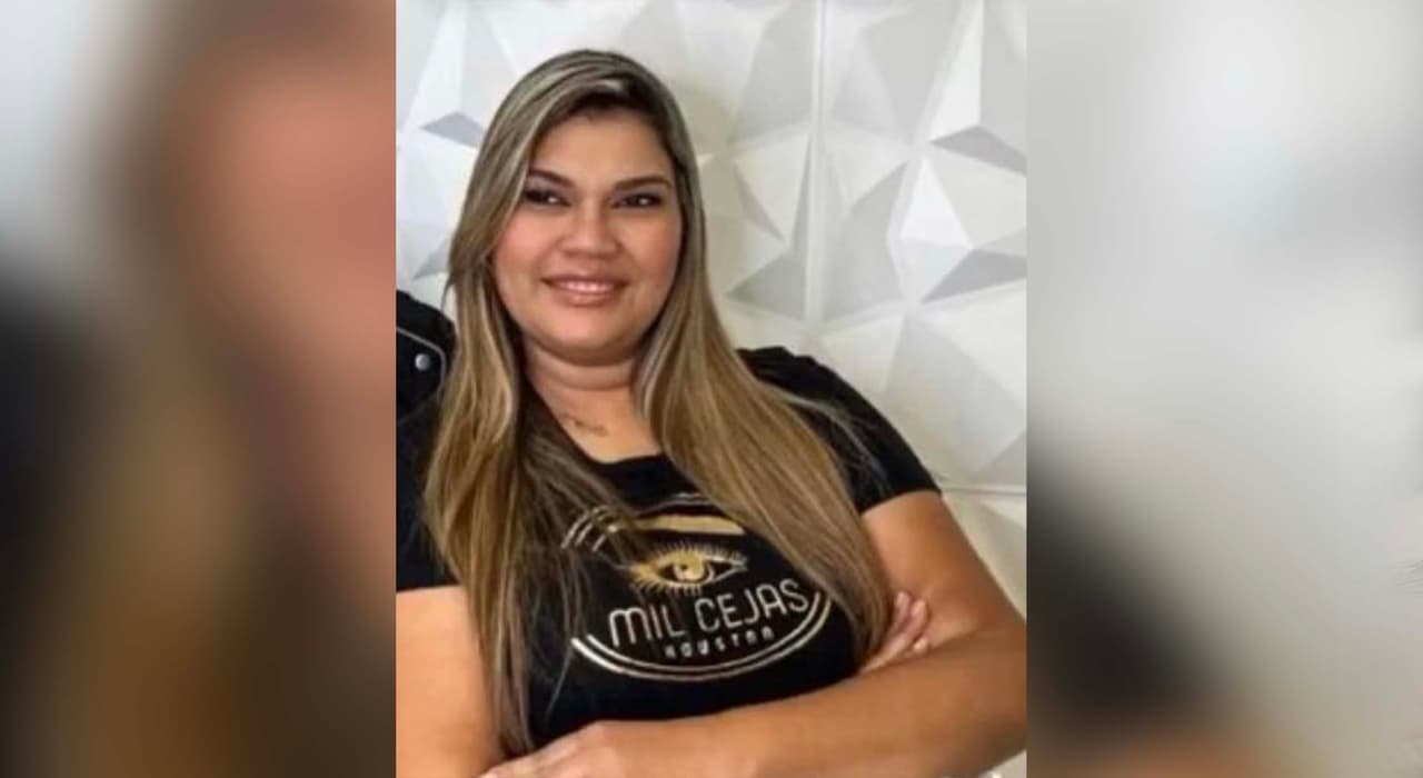 Maitee González, propietaria de Mil Cejas Houston, ubicado en el área de Katy, señala que al visitar a un profesional en cejas se tomen en cuenta estas recomendaciones: