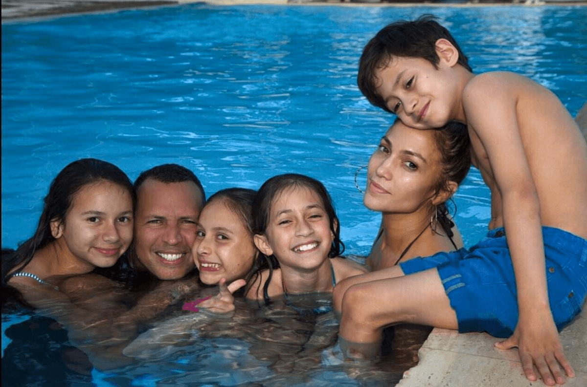 Así pasó el domingo la "familia" de Jennifer Lopez y Alex Rodriguez