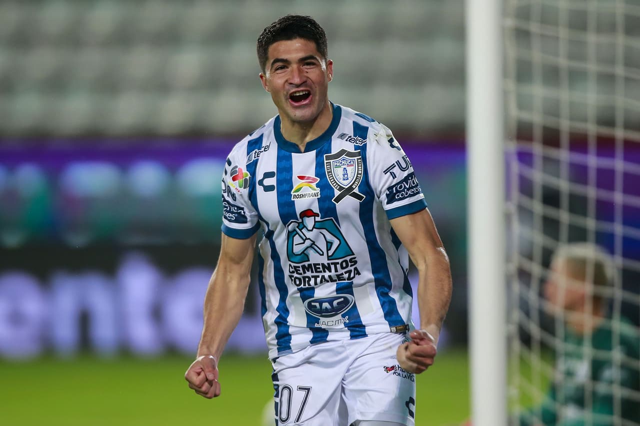 Los Tuzos se fueron con ventaja al descanso tras los tantos de Nicolás Ibáñez y Luis Chávez, pero Ángel Sepúlveda rescató el empate para los Gallos; José Angulo había adelantado a los visitantes.