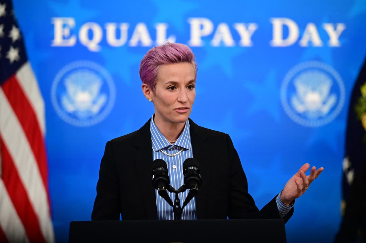 La jugadora de fútbol profesional,
<b><a href="https://www.univision.com/temas/megan-rapinoe">Megan Rapinoe</a></b>, también participó de la primera jornada de la Convención.