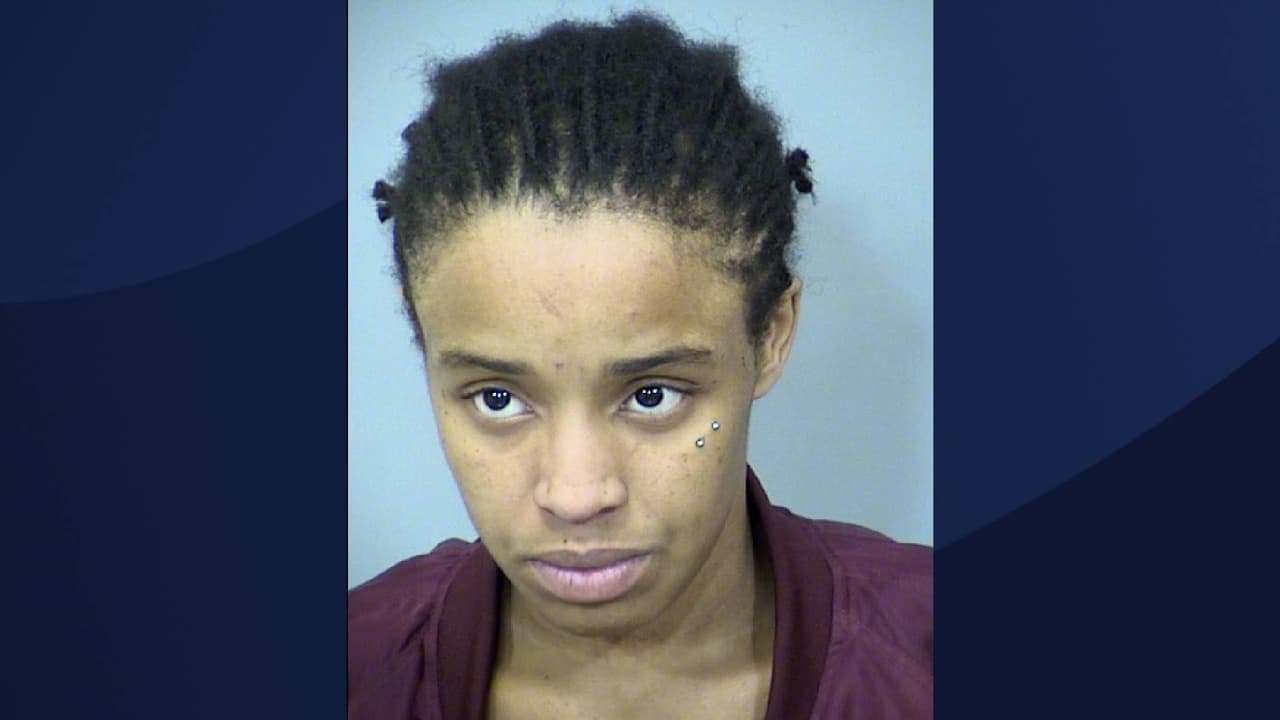 Detienen a una conductora acusada de atropellar a un niño de 2 años y huir de la escena