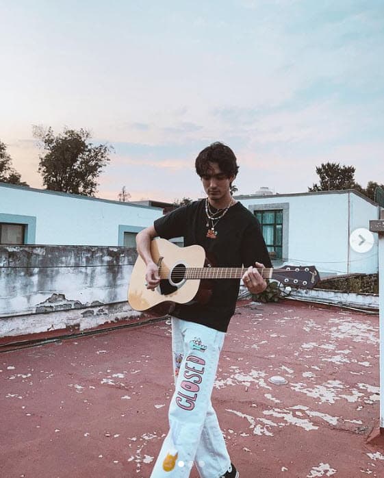 "Ya
<b>estoy en ese proceso de empezar mi música</b>. Hay temas por ahí escritos", dijo en declaraciones reseñadas por People en Español.
<br>