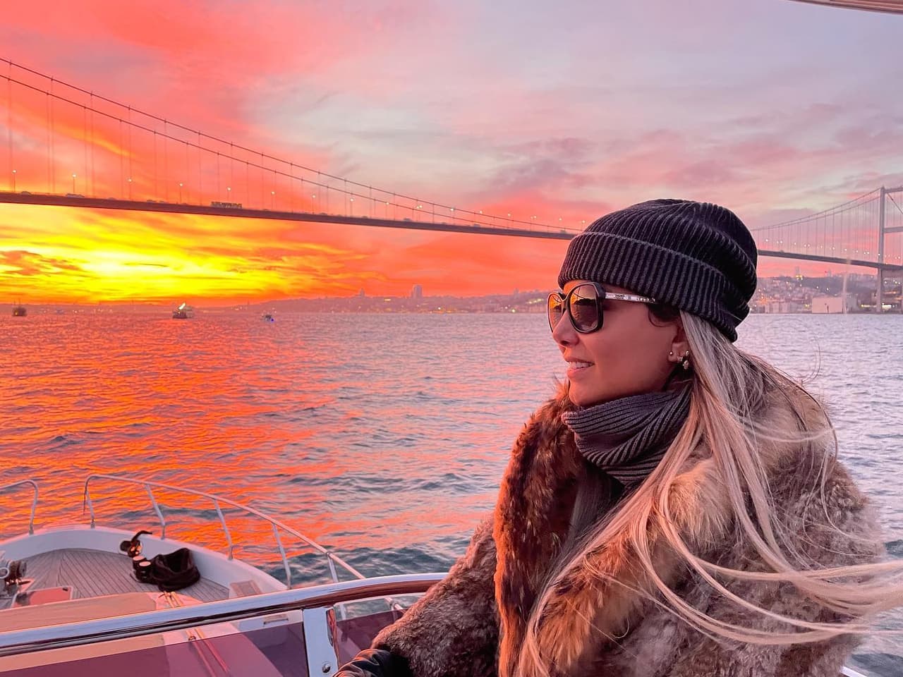 Después viajaron a Estambul, Turquía, donde compartió un hermoso atardecer.