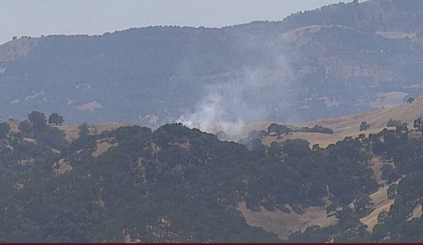 Mueren tres pasajeros de un helicóptero que chocó cerca de Fairfield