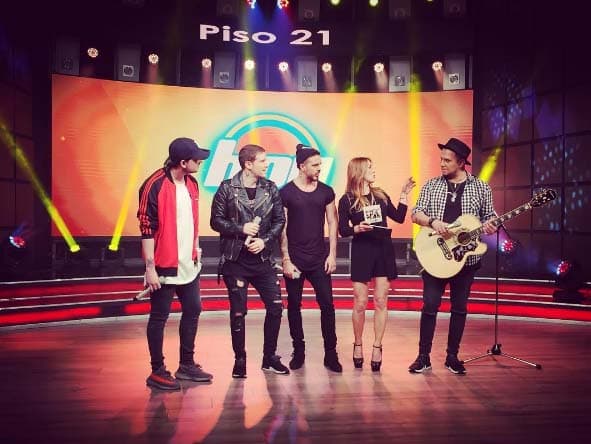 Los chicos de Piso 21 nos pusieron a bailar con su música.