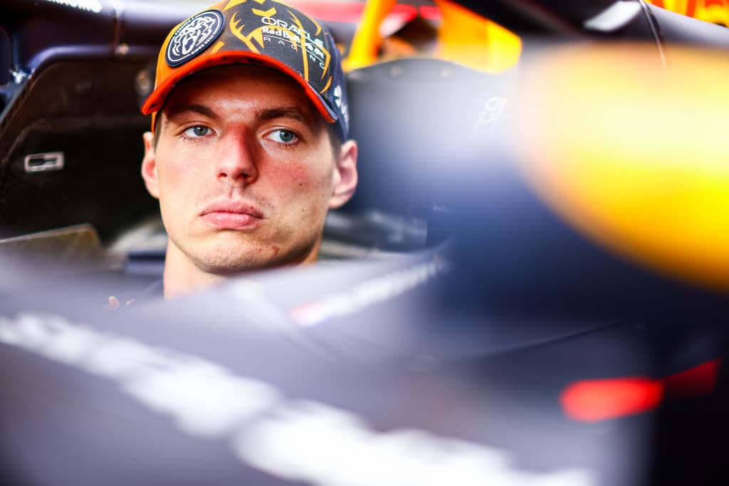 Max Verstappen domina los primeros libres del GP de Bélgica y silencia a sus críticos