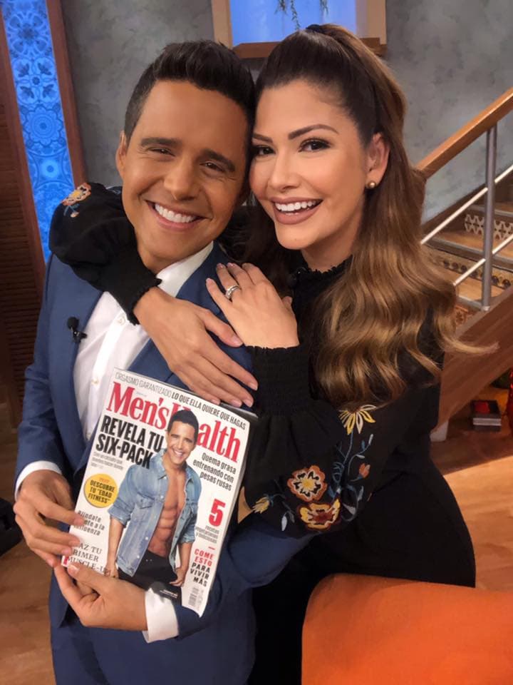 "Bravo leona. Ilimitado es el hermoso futuro que tienes frente a ti, gracias a tu gran luz, humildad y sencillez. 'love you' amiga querida", redactó su amigo y excompañero Alejandro Chabán.
<br>