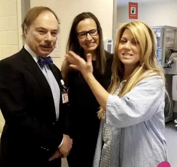 Momentos antes de entrar al quirófano, el jueves 9 de marzo, María se dijo tranquila de tener a los mejores doctores a cargo de su cirugía y confiada de que Dios guiaba sus manos.