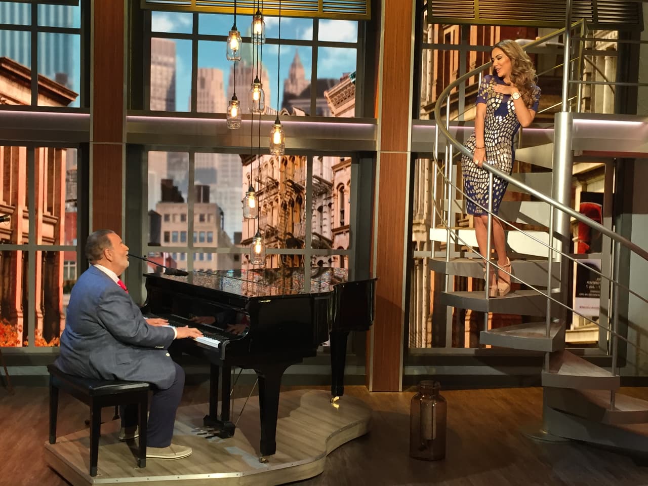 Ninel no podía creer que nuestro Gordo cantara tan bien.