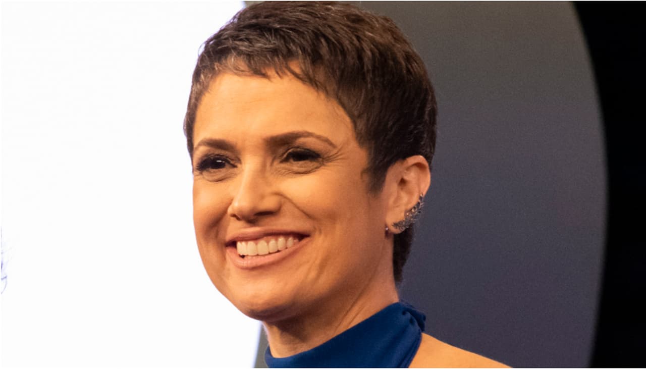 Sandra Annenberg esteve na primeira novela gravada e exibida pela Globo: era irreconhecível