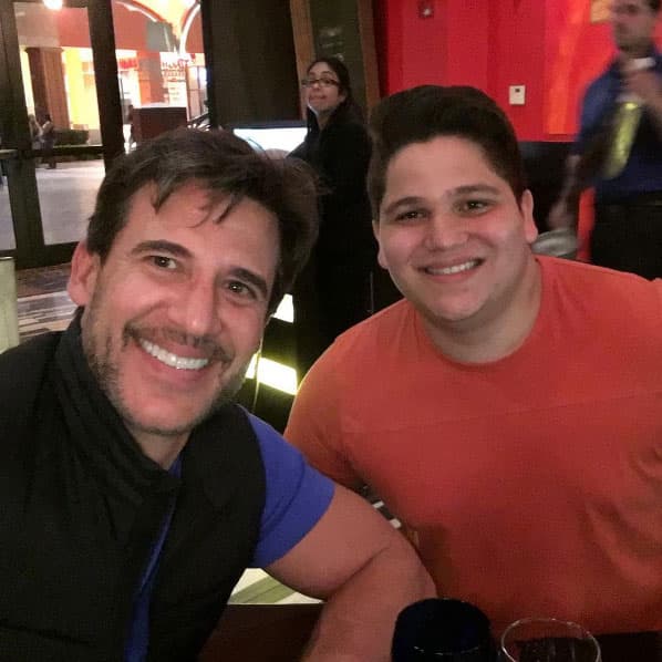 Jorge vive en Miami, trata de visitarlo seguido.