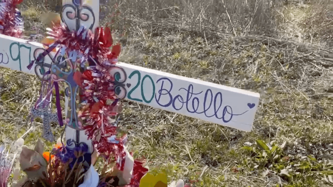 Aunque Lisa Dykes y Nina Marano intentaron escapar de la justicia mientras estaban en libertad condicional, las mujeres fueron detenidas en Cambodia y se espera que sean extraditadas a Dallas.
<br>