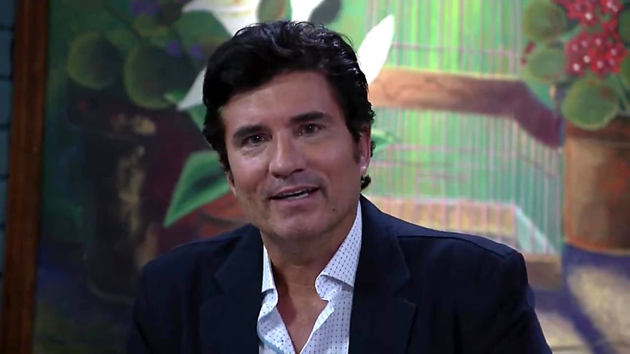 "Cuando leí mi personaje de Tinoco dije: 'Yo a este lo conozco mucho' y cuando hago escenas con los hijos de Carmen (Buenfil) digo:
<b><a href="https://www.reforma.com/sufrio-diego-olivera-como-padrastro/ar2274621?v=4" target="_blank">'Uta, esto ya lo viví', ¡es increíble!</a></b> Fuertísimo", comentó el actor argentino en una entrevista publicada este domingo 10 de octubre en el diario mexicano Reforma.
<br>