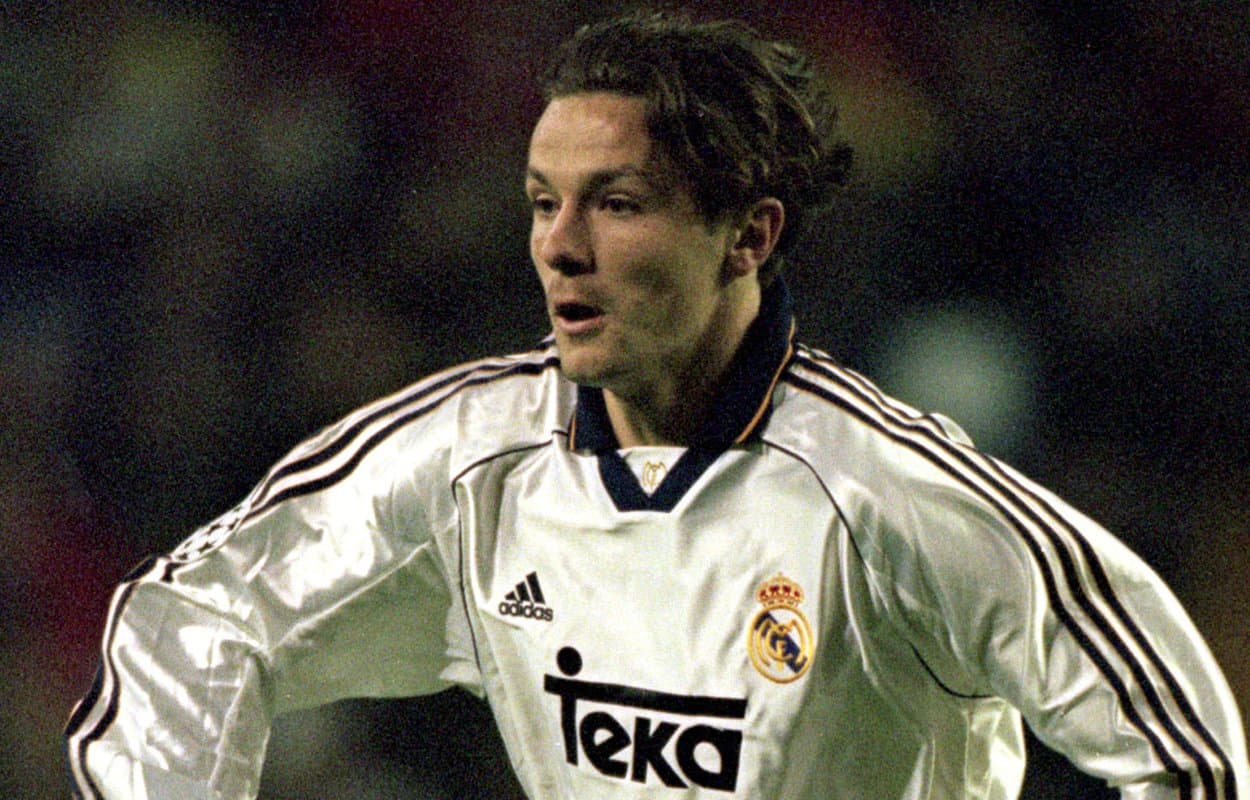 <b>Elvir Baljić - Delantero</b>– En el Real Madrid no se le recuerda por mucho pero si fue parte del equipo que consiguió la UEFA Champions League en la temporada 1999-2000.