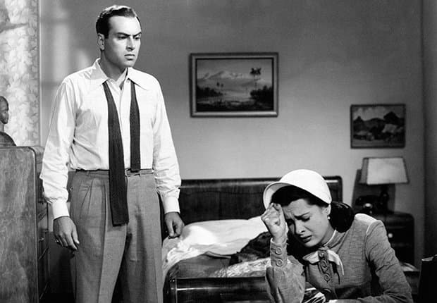 Lo mismo podía ser un galán sensible y romántico, que un terrible y violento villano.