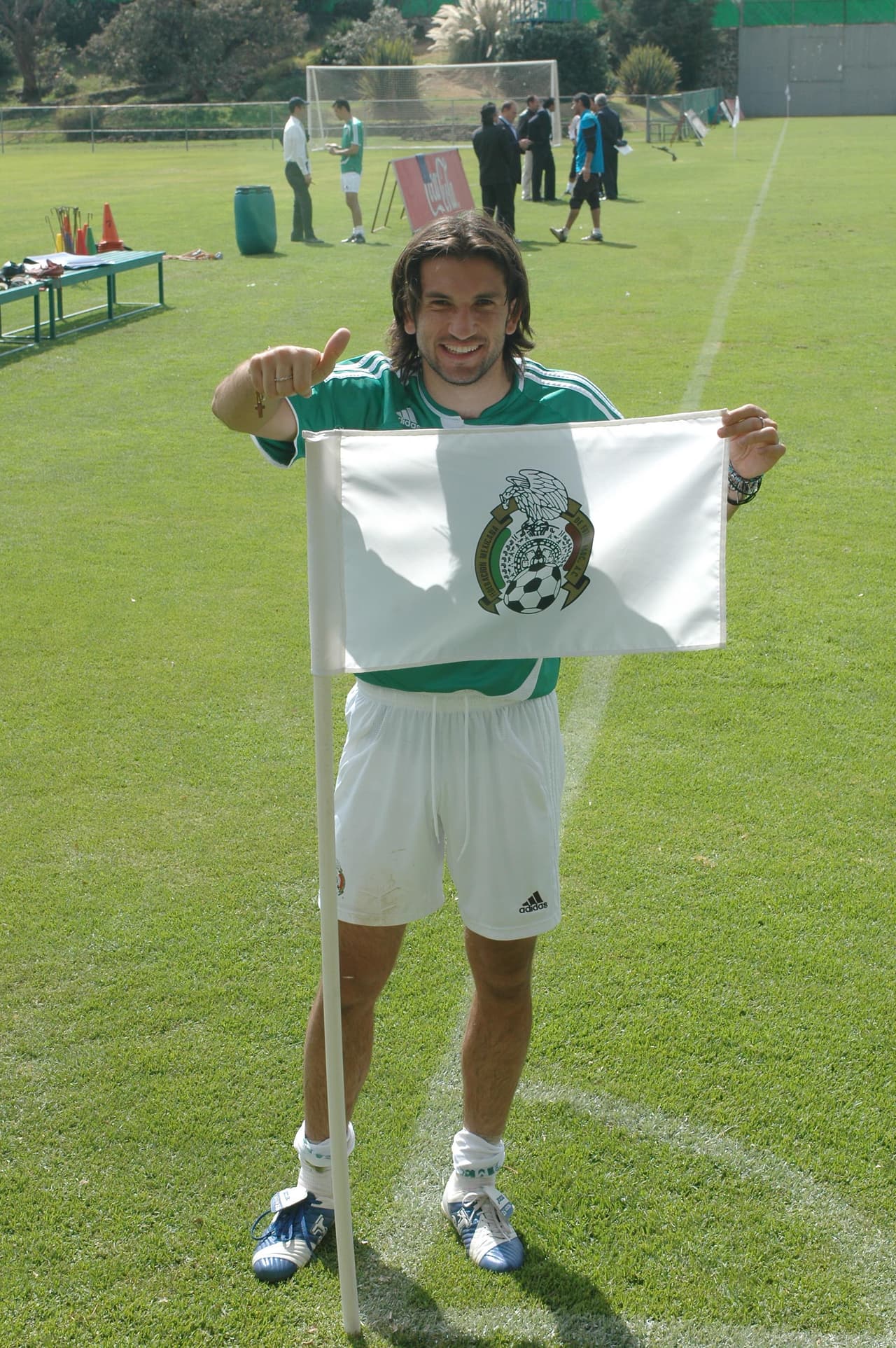 Para 2007, Bracamontes salió por dos meses con el exfutbolista y ahora presentador
<b>Francisco 'Kikín' Fonseca</b>.