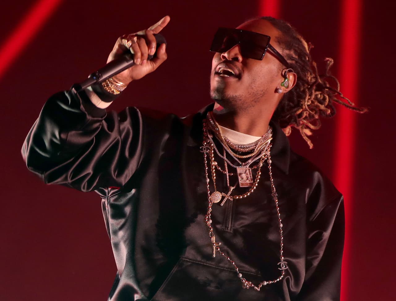 Future performs two new songs on Jimmy Kimmel