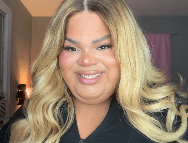 Una latina está detrás de la frase más viral del momento. ¿Te suena "very demure, very mindful"?