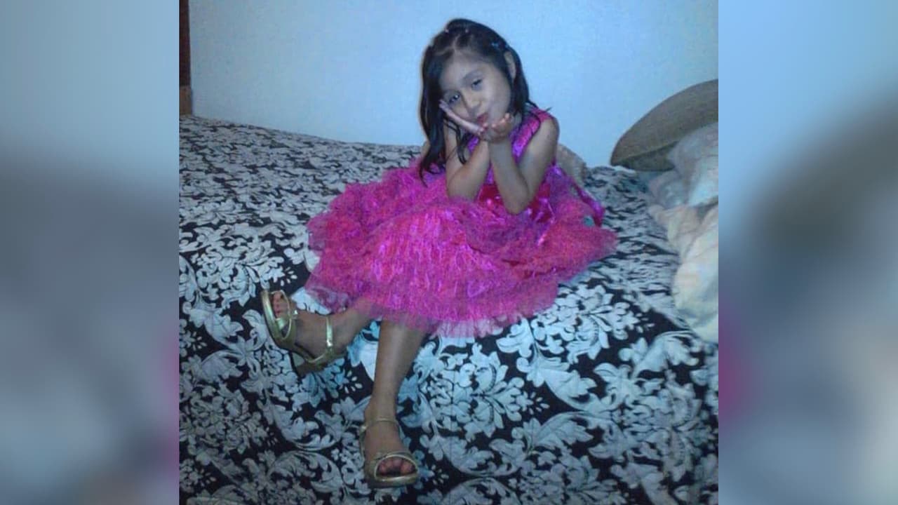 Sitlalyfrancisco Martínez: "La niña de mis ojos".