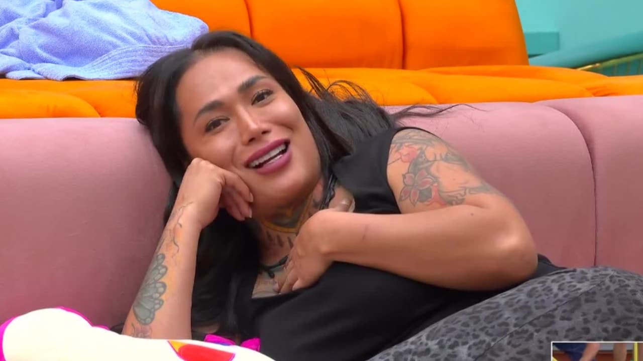 Karina se sincera con Aldo y Gema sobre el arreglo estético al que se sometió