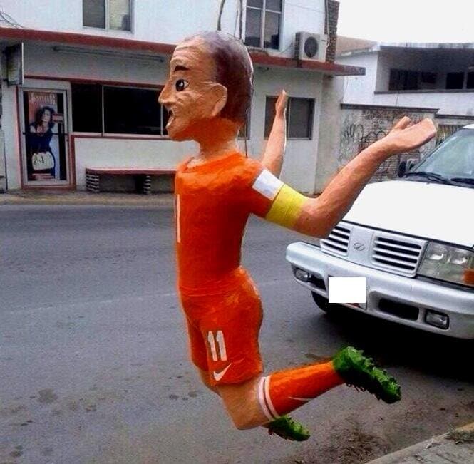 Piñata de No era penal.