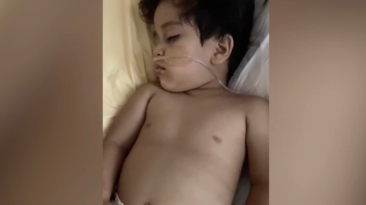 Este medicamento que se administra vía intravenosa es una opción para prevenir que pacientes pediátricos terminen en la
<a href="https://www.univision.com/local/houston-kxln/hombre-en-houston-diagnosticado-con-tept-tras-contraer-dos-veces-covid-19">unidad de cuidados intensivos. </a>