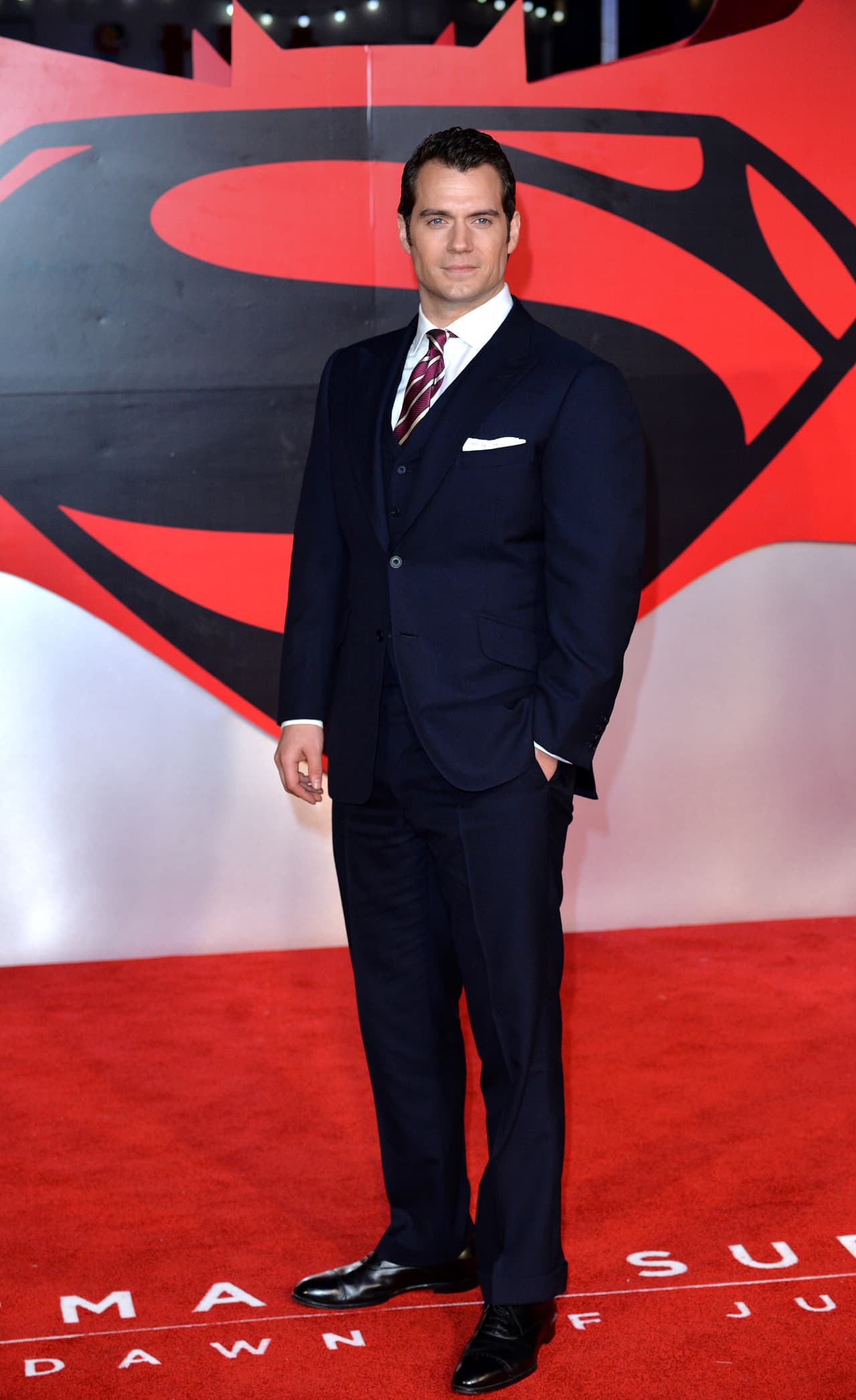 Henry Cavill repite su rol como Superman.