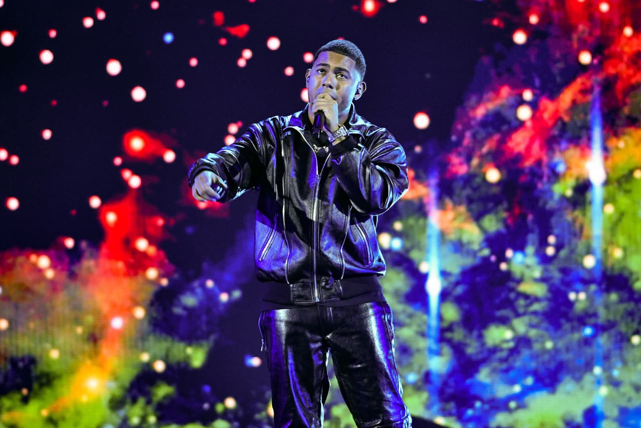 <b>Myke Towers</b> estrenó mundialmente su tema
<b>‘Almas Gemelas’</b>.