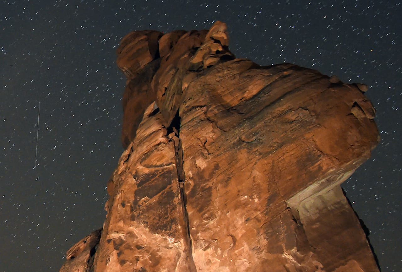 La lluvia de meteoros comenzó el día 4 de diciembre y registró su máximo durante la madrugada del jueves 13 al viernes 14 de diciembre. Sin embargo, se seguirán viendo hasta el 17 de diciembre, aunque con menos intensidad.