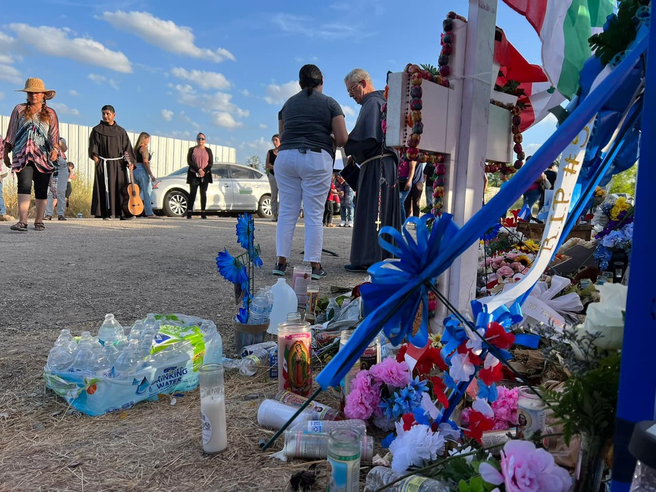 Las 53 víctimas ya han sido identificadas por el médico forense del condado de Bexar, algunas de forma potencial y otros de manera definitiva. Todos los familiares de las víctimas mortales han sido notificados.