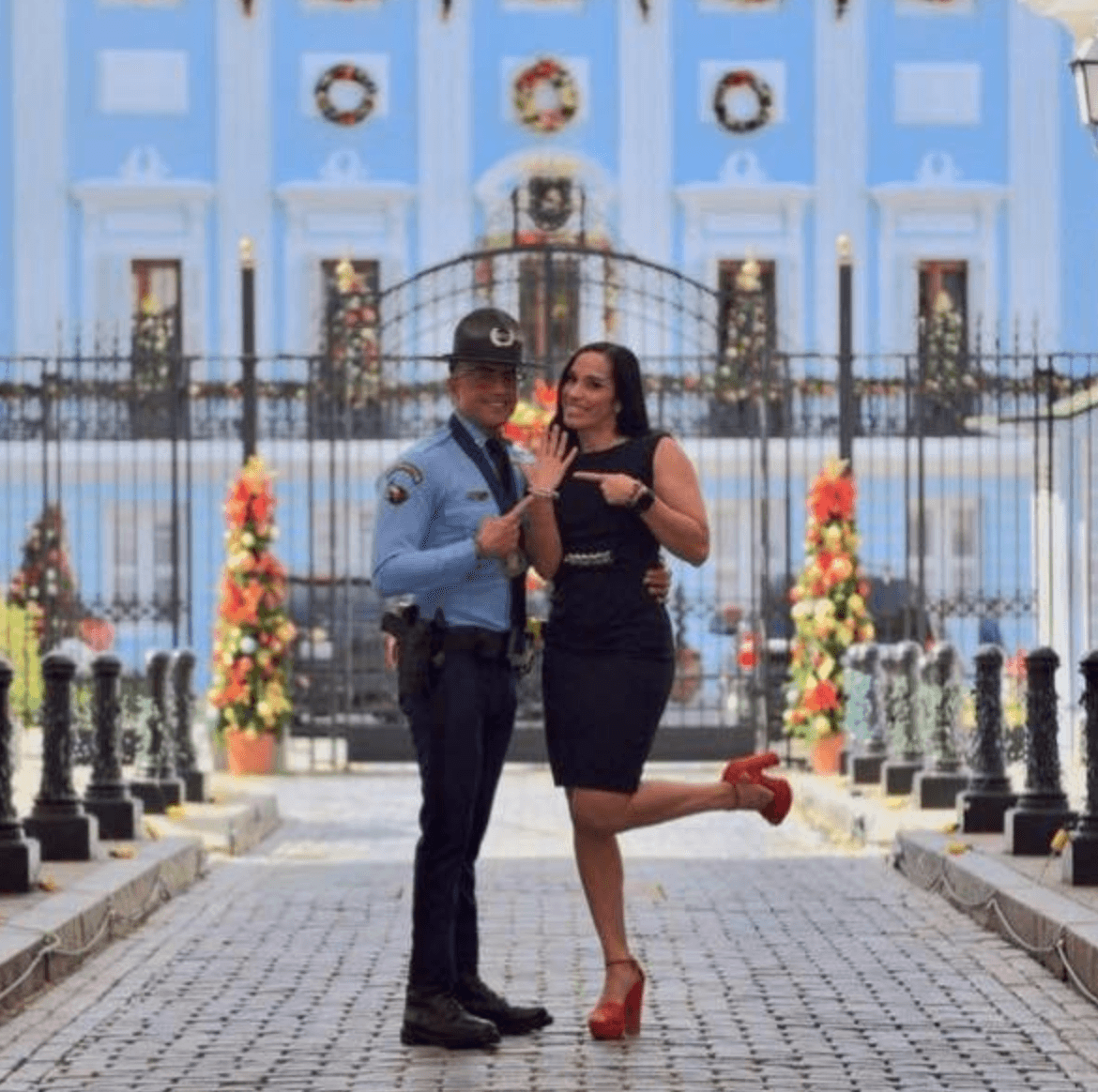 "¡Esto es sólo el comienzo de muchas cosas buenas! ¡Sentir el amor de Dios es algo increíble!" escribió Muñoz Figueroa en su cuenta de Facebook.