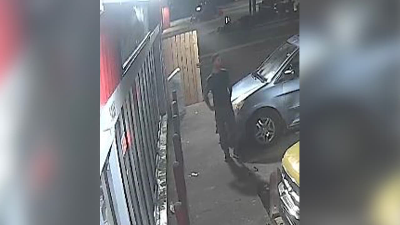 Las autoridades están tras la pista de este sospechoso, de quien se presume le disparó a Tremond Garrett, de 26 años, el pasado 30 de noviembre en la cuadra 5455 de la calle Court, al suroeste de Houston.