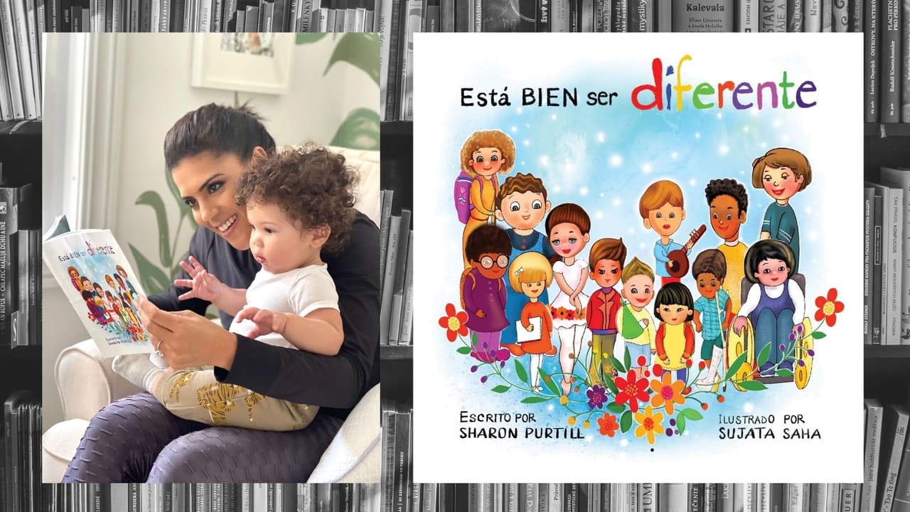 Francisca le lee un libro a su hijo Gennaro.