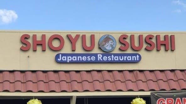 Restaurant de Bakersfield dona máscaras faciales para lucha local contra el Covid-19