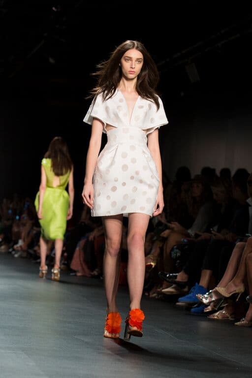 Sin duda, “una colección con mucho drama, no solo en el color, sino en la silueta” como lo dijo su creador. Diseñador Ángel Sánchez. NYFW, Spring/Summer 2016 - 15/09/2015