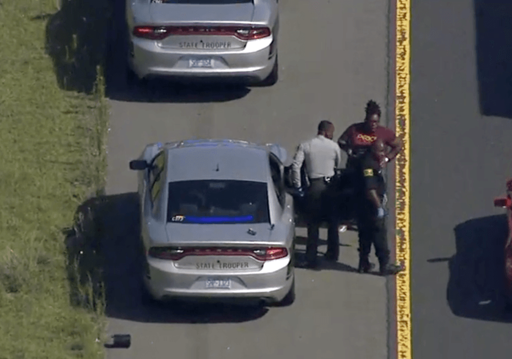 Hasta el momento, las autoridades no han revelado cuántas personas fueron arrestadas.