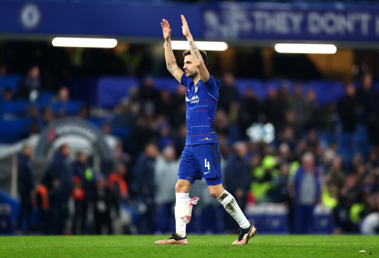 Para la ovación de todo Stamford Bridge, al minuto 85, Maurizio Sarri decidió sacar a Cesc Fabregas.