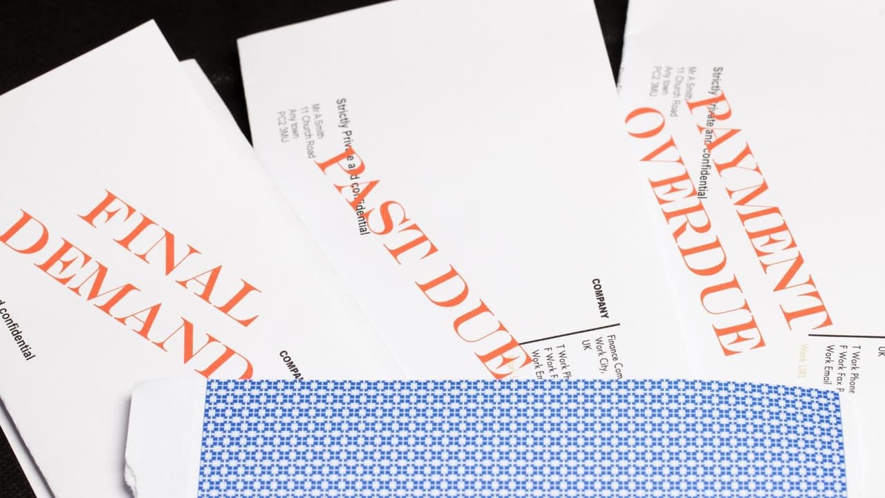 Si recibe más llamadas o se le solicita cualquier información que no sea la ubicación de su familiar, puede presentar una queja. Tenga la seguridad de que
<b> si no firmó conjuntamente la deuda en cuestión</b> y la persona no es su cónyuge, por lo general no tiene responsabilidad por la deuda, en vida o muerte.