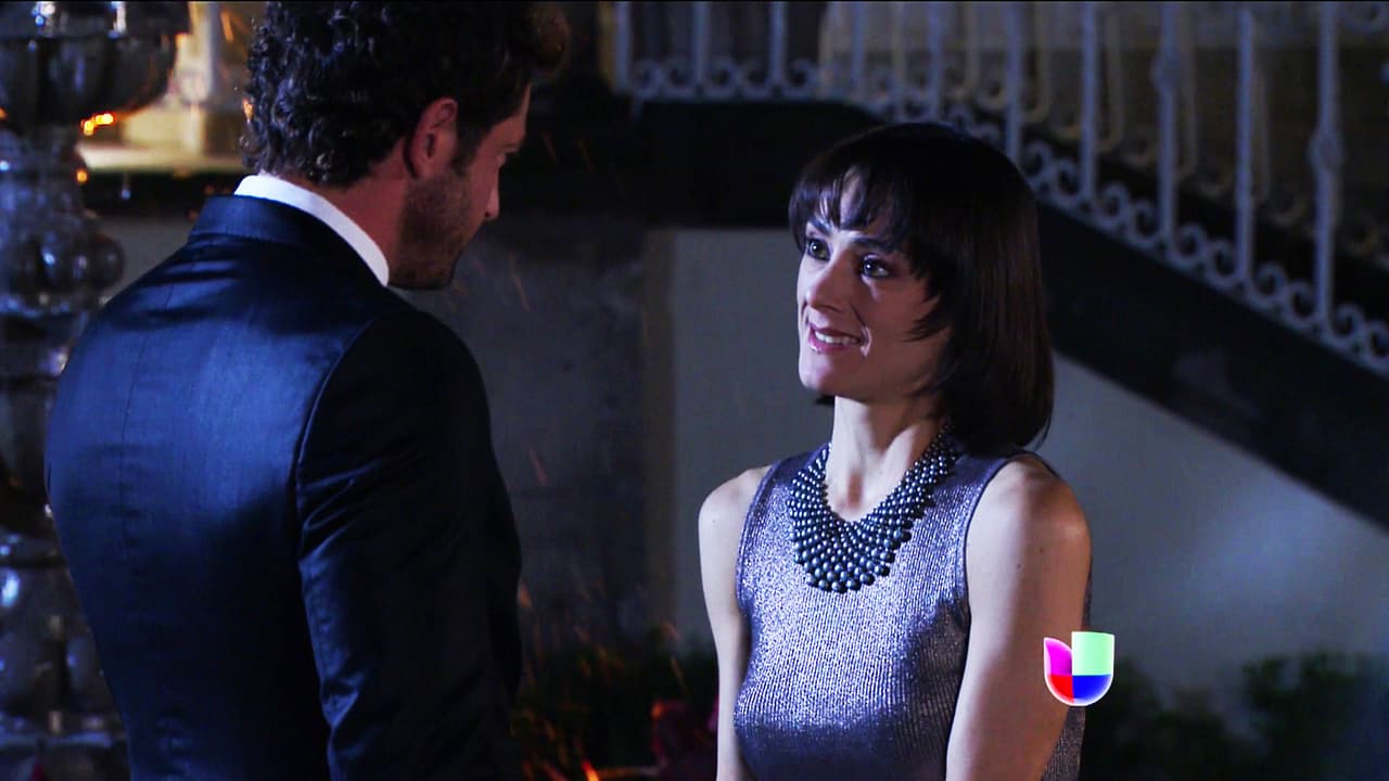 Cuidado Max, Maleny también te está viendo la cara.