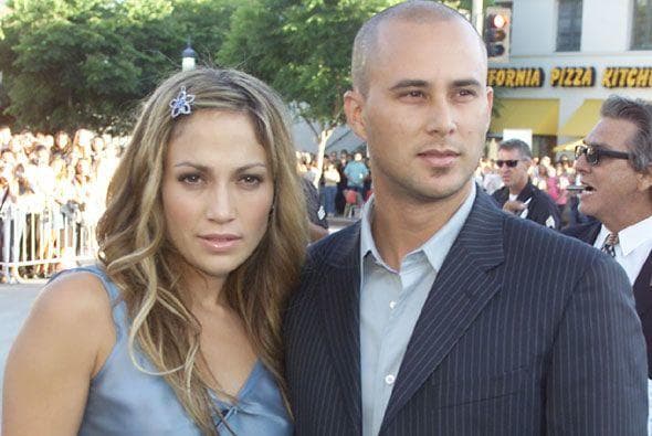 <b>Cris Judd </b>fue con quien Jennifer López suplió a su 'Daddy'. En octubre de 2001 contrajeron matrimonio en una celebración muy íntima (era el segundo enlace de JLo).
<br>