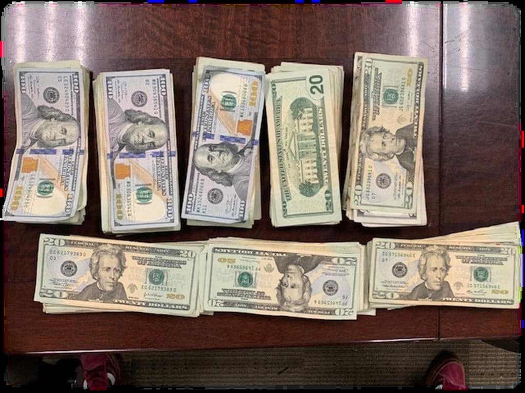 Durante el procedimiento se hallaron $ 6,763 en efectivo.