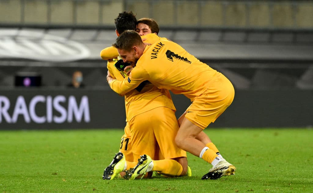 Las postales de la celebración del cuadro de Lopetegui tras imponerse al Inter en la final.
